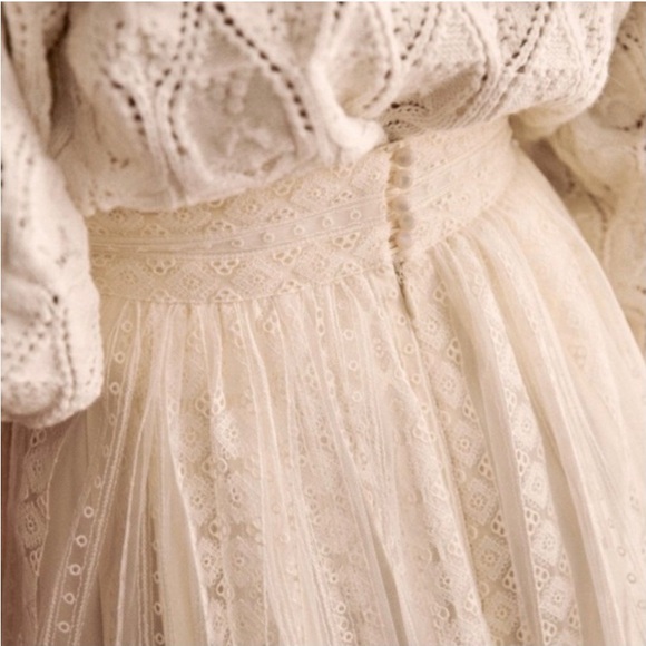 Sezane Eugene White Skirt in Lace Ecru Print - Picture 3 of 12